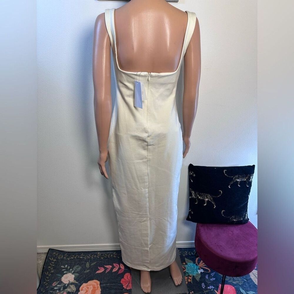 Helsa The Yasmin Dress in Baby Yellow maxi sweetheart - Picture 8 of 10